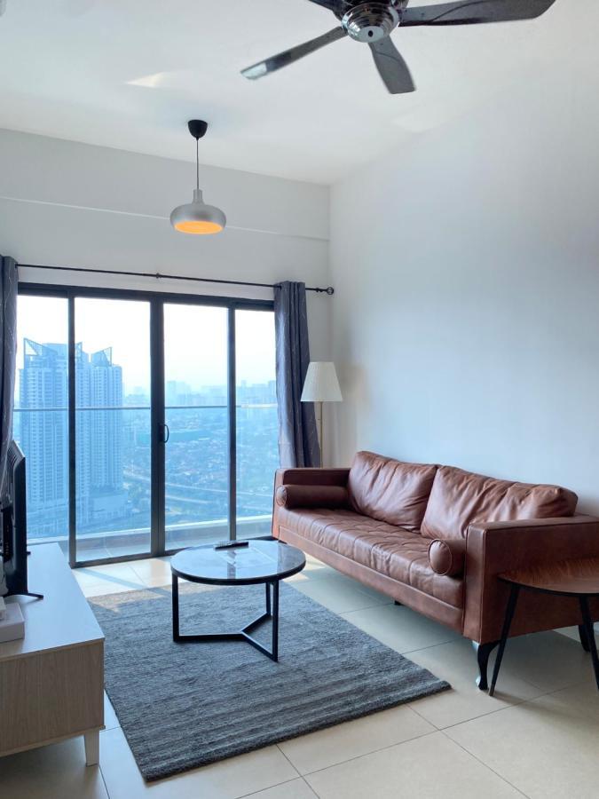 Reizz Residence By Leo Suites 쿠알라룸푸르 외부 사진