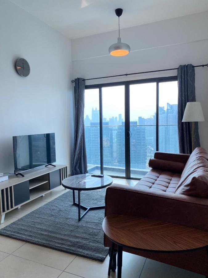 Reizz Residence By Leo Suites 쿠알라룸푸르 외부 사진