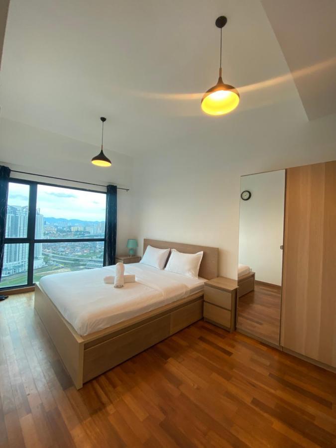 Reizz Residence By Leo Suites 쿠알라룸푸르 외부 사진