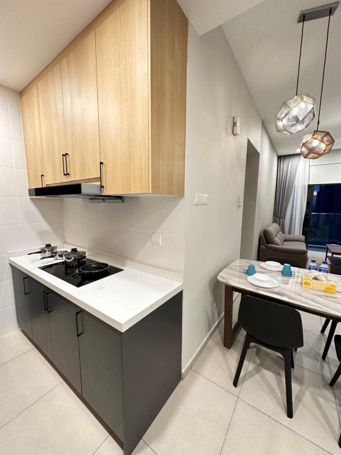 Reizz Residence By Leo Suites 쿠알라룸푸르 외부 사진